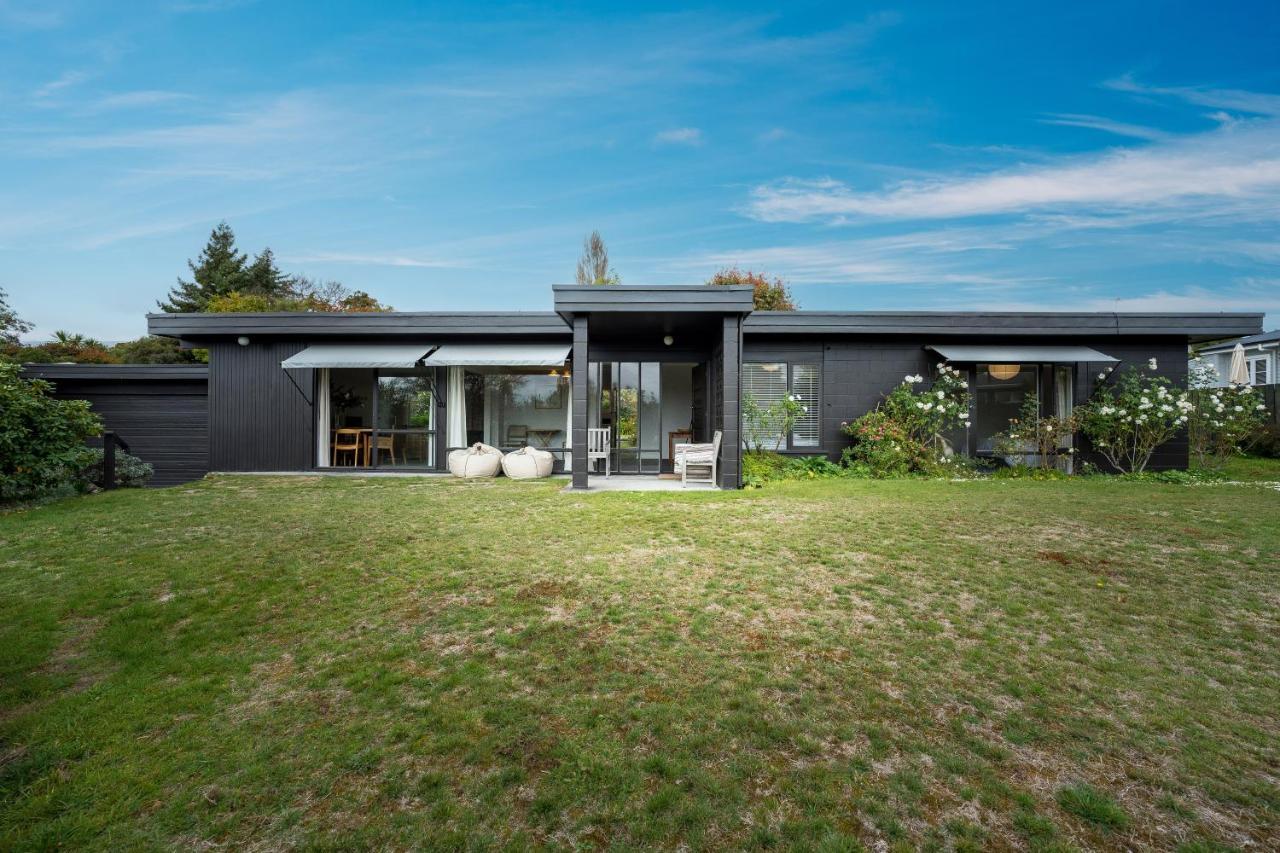 Villa Henry'S Bach à Lac Lac Taupo Extérieur photo