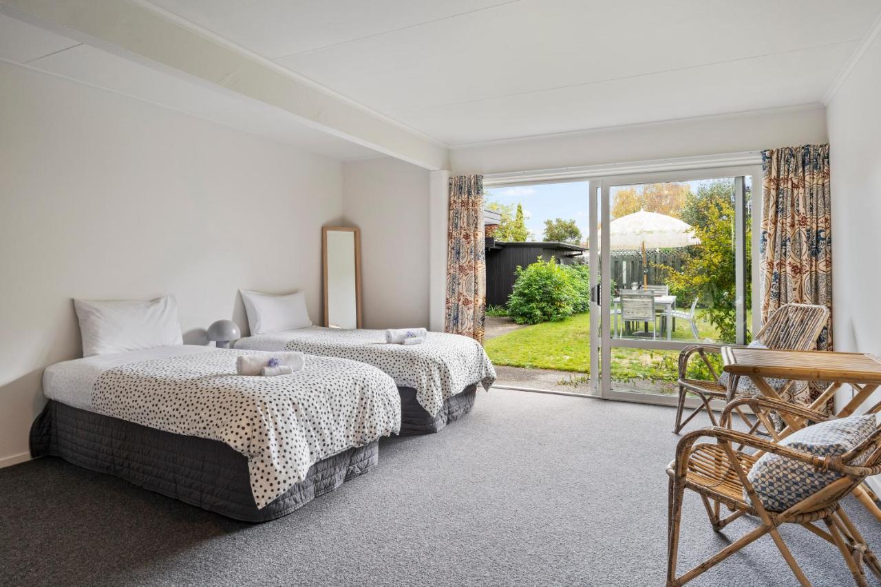 Villa Henry'S Bach à Lac Lac Taupo Extérieur photo