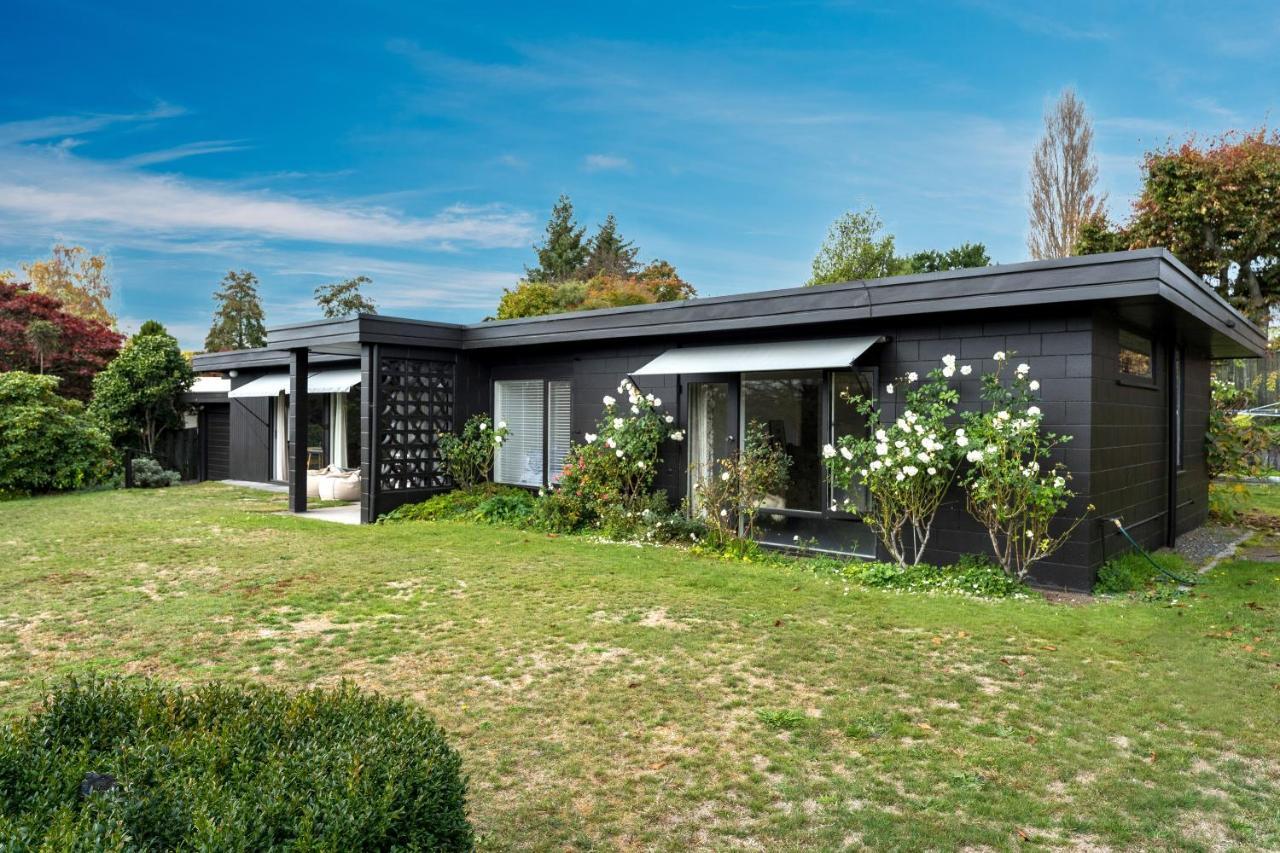 Villa Henry'S Bach à Lac Lac Taupo Extérieur photo